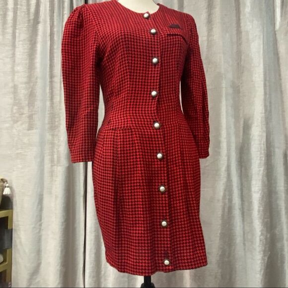 VINTAGE Red Houndstooth Button Down Dress - Picture 7 of 9